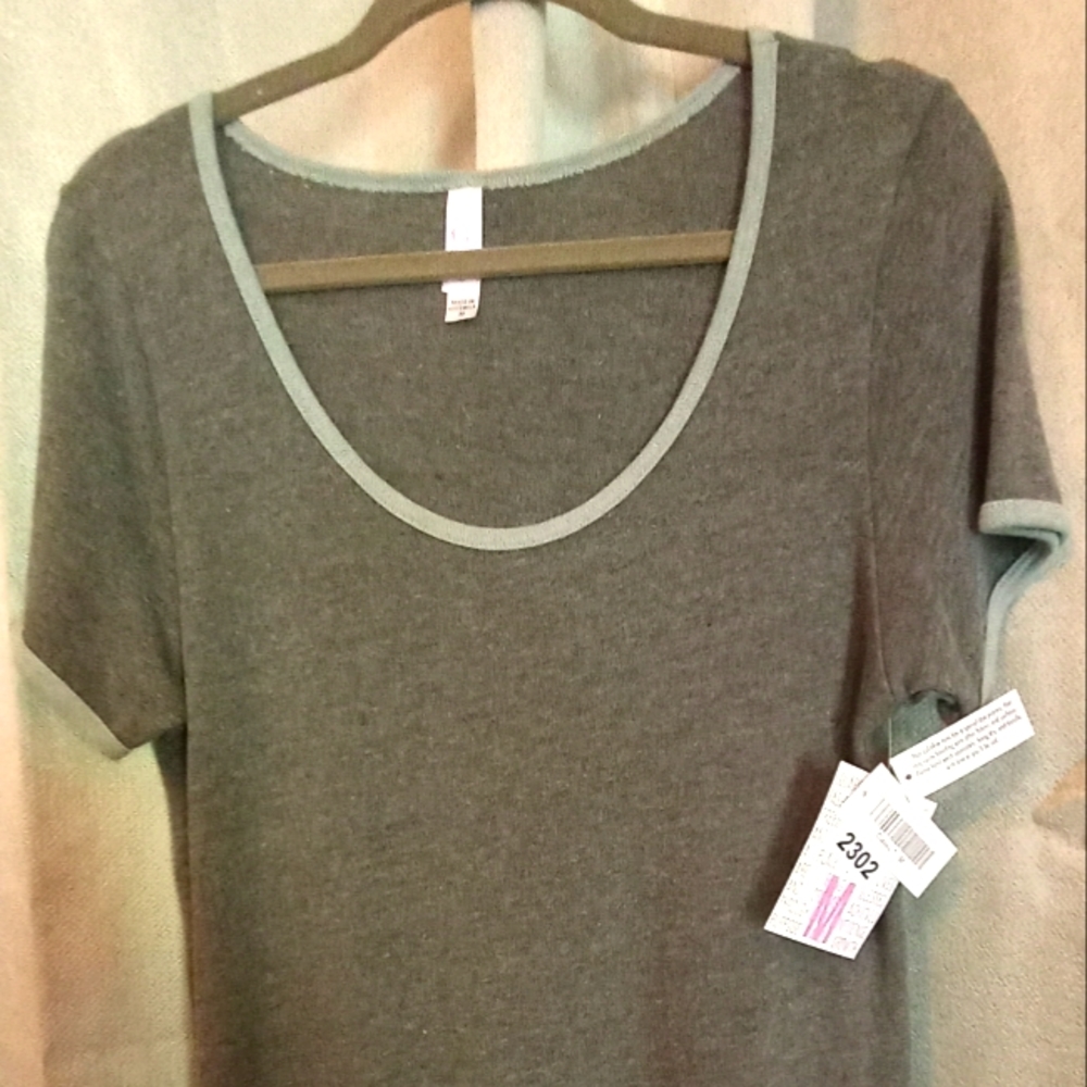 LuLaRoe Gray Short Sleeve Tee